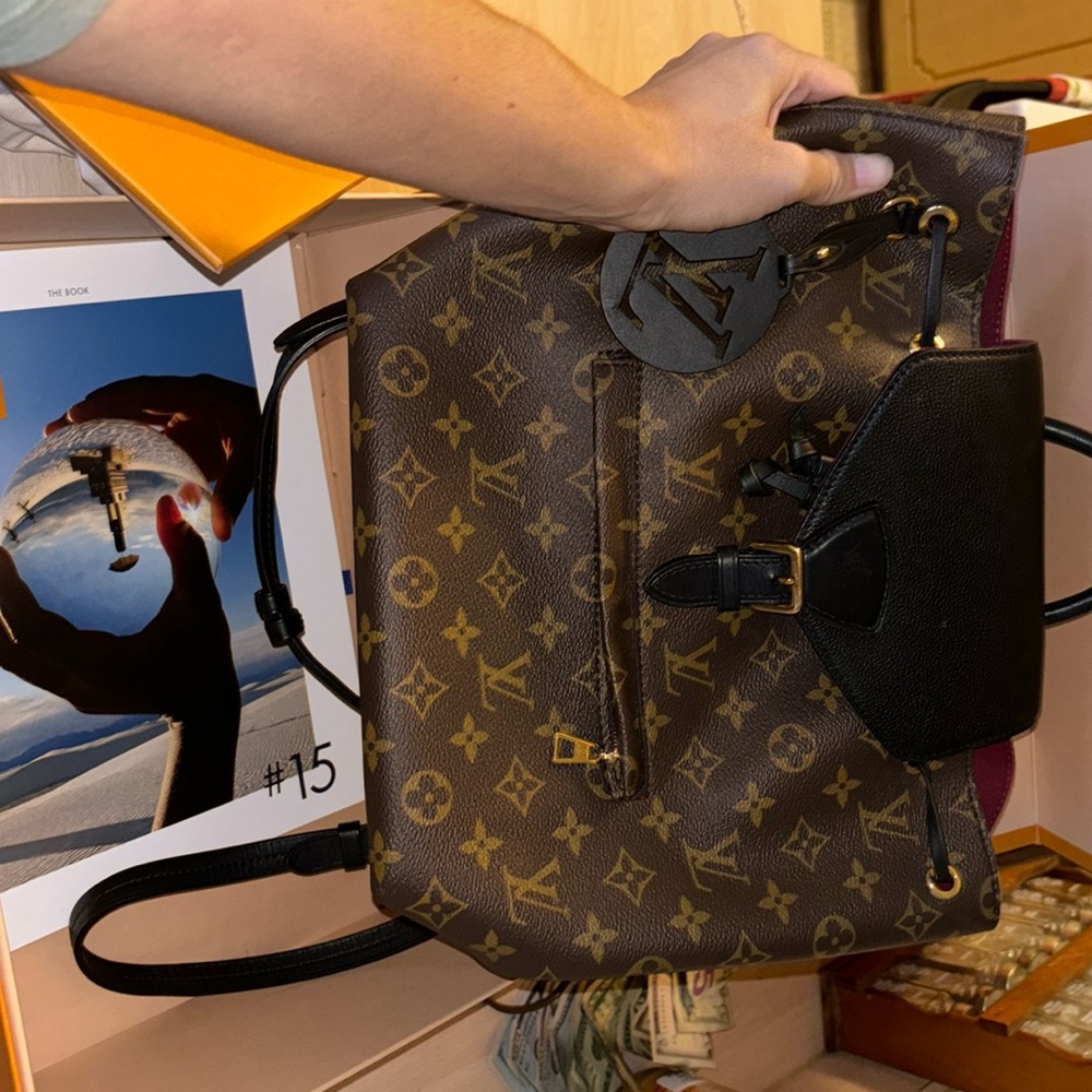 Louis Vuitton Monogram Montsouris PM Black
